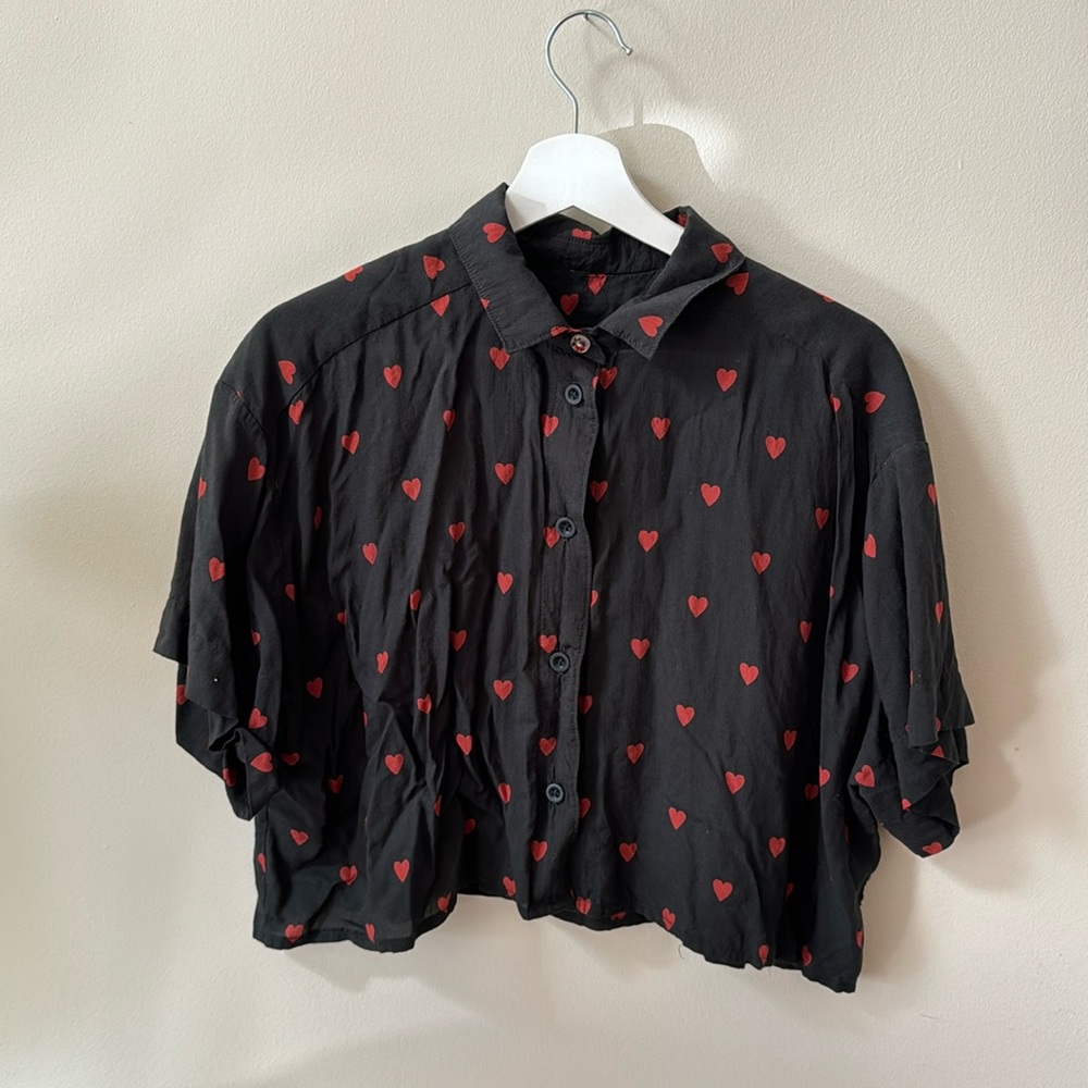 Handmade - cropped heart shirt